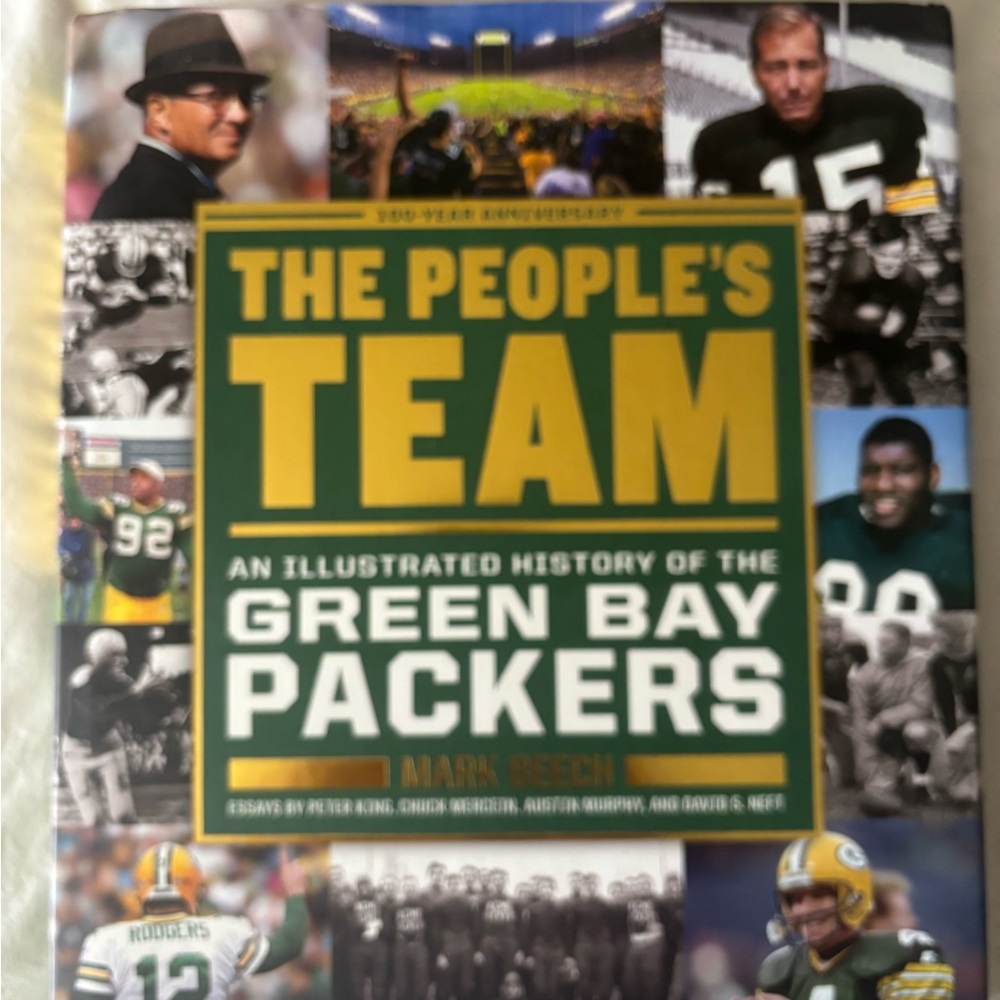 Green Bay Packers Illustrated History Book